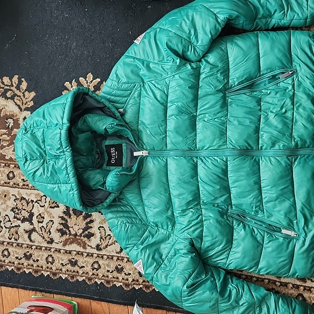 Guess Women Hooded Vibrant Green Puffer Coat; Size: XXL